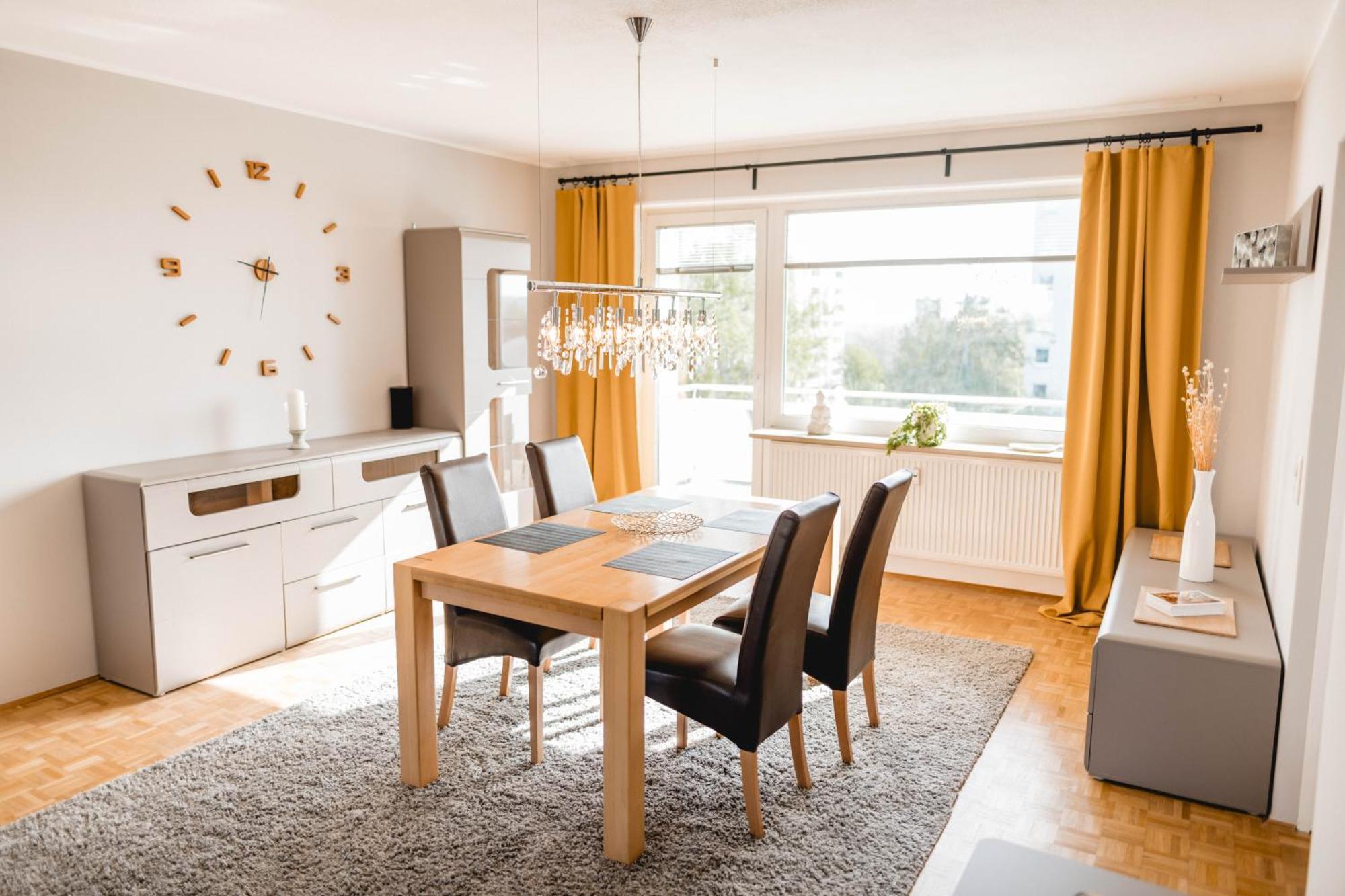 Me Homes - Grosse Moderne Designer-Wohnung Fuer Urlaub Und Business - Mit Kueche, Buero, Balkon Und 2 Parkplaetzen Bayreuth Zewnętrze zdjęcie