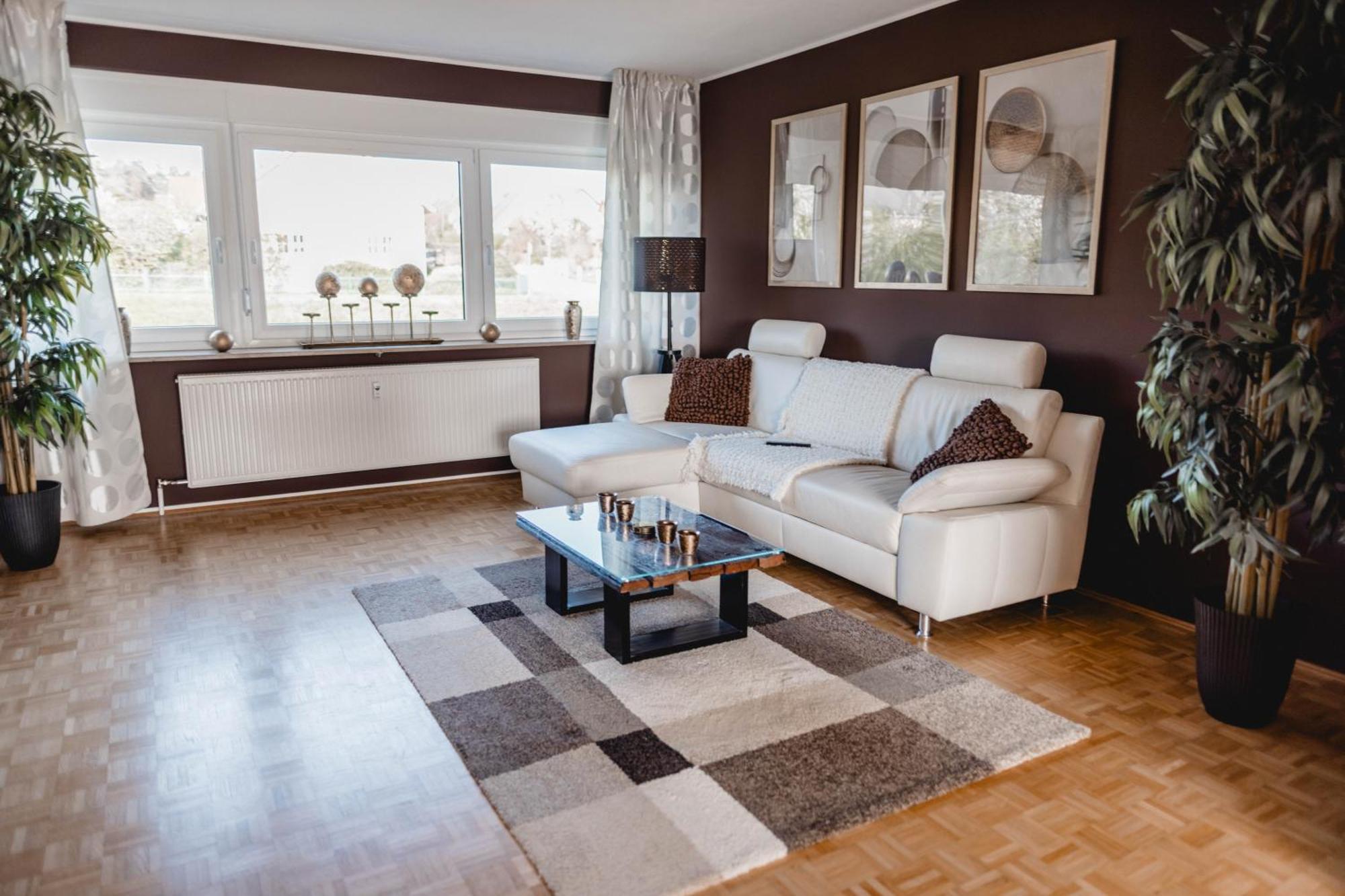 Me Homes - Grosse Moderne Designer-Wohnung Fuer Urlaub Und Business - Mit Kueche, Buero, Balkon Und 2 Parkplaetzen Bayreuth Zewnętrze zdjęcie